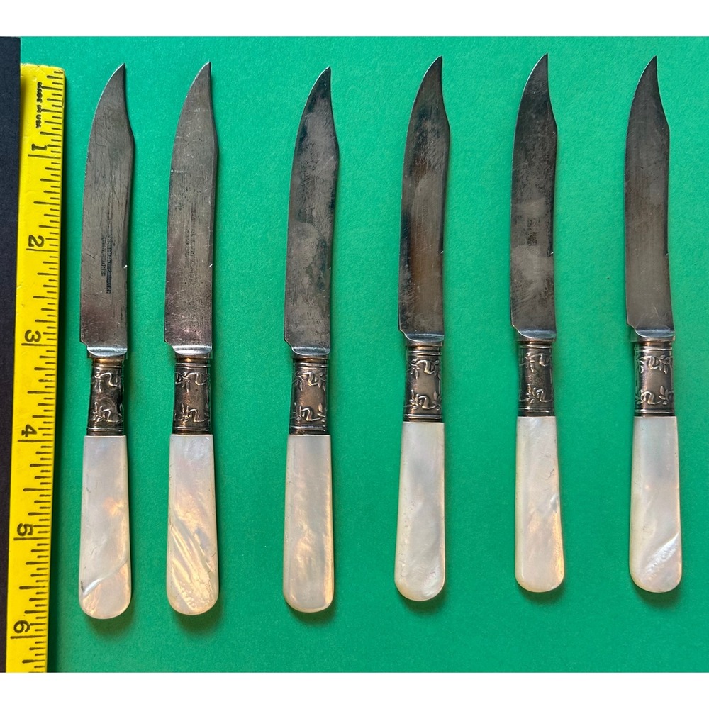 Vintage Mother of Pearl Handle Butter Knives Set of 6 Silver‎ Plate Detail